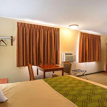 Rodeway Inn & Suites Kearney Buitenkant foto