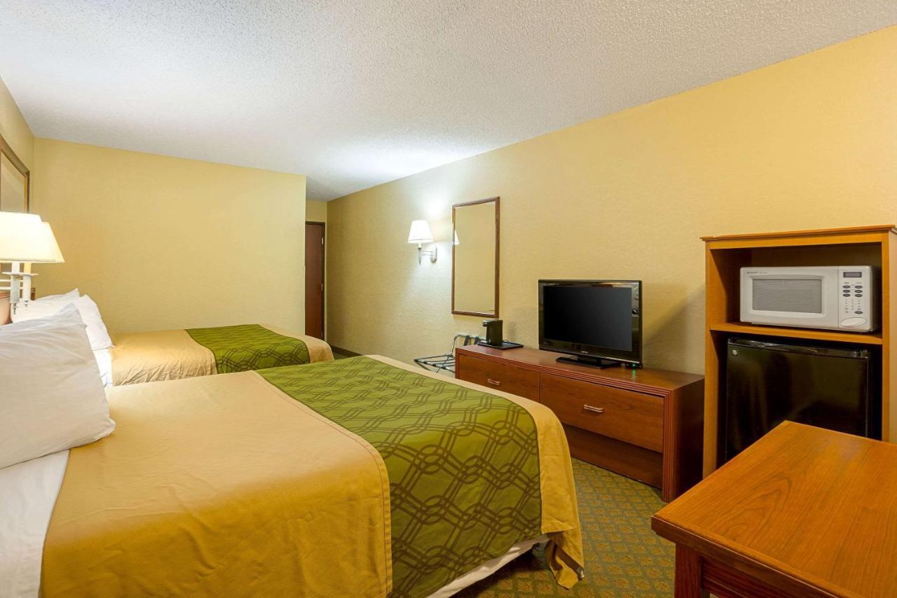 Rodeway Inn & Suites Kearney Buitenkant foto
