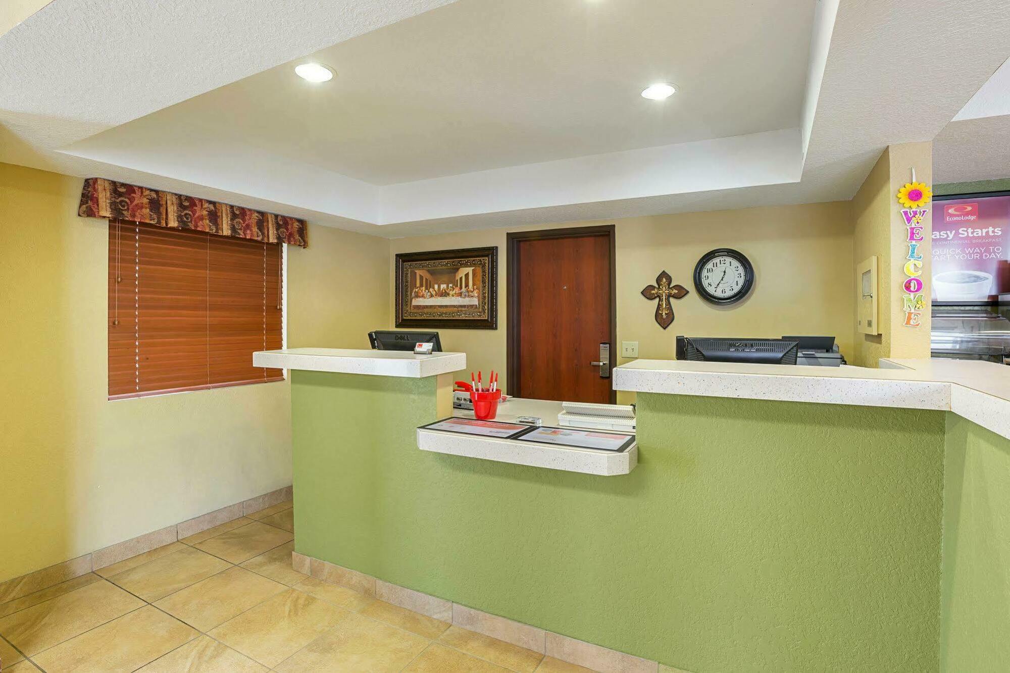 Rodeway Inn & Suites Kearney Buitenkant foto